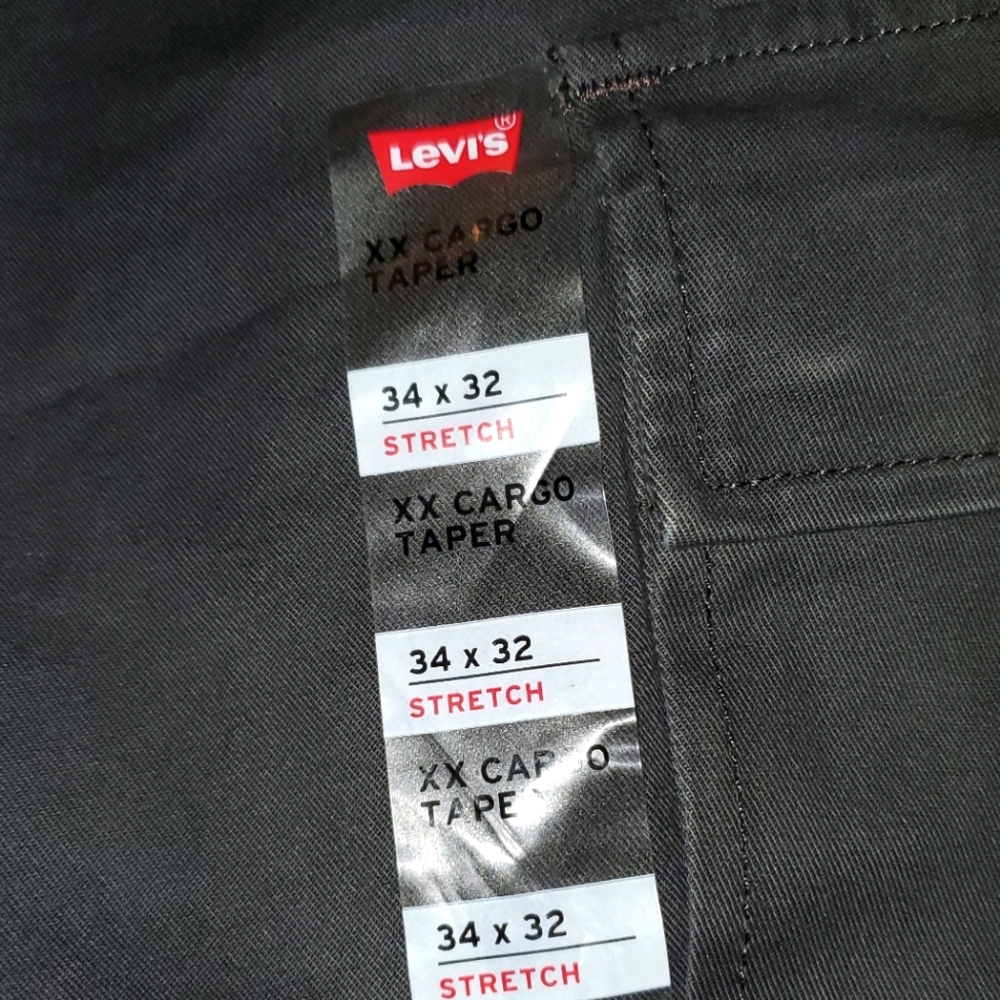 Brand new men's Levi's Brand cargo pants